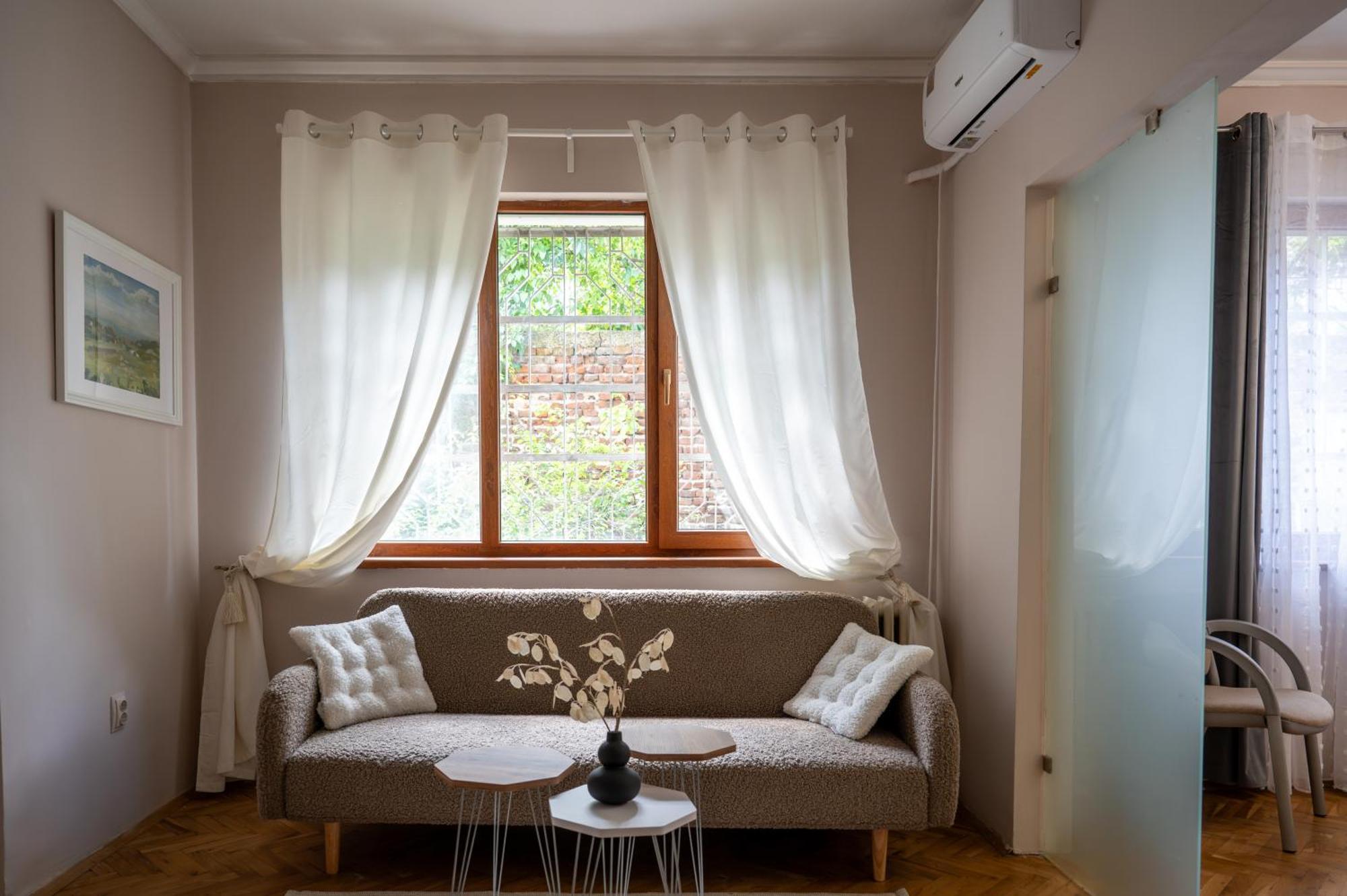 Apartament Beautiful Two-bedroom In City Center Sofia