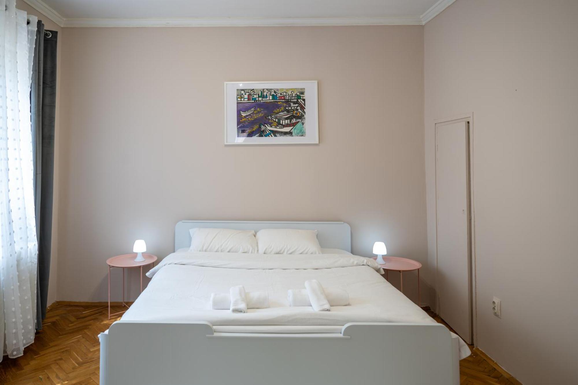 Beautiful Two-bedroom In City Center * Sofia