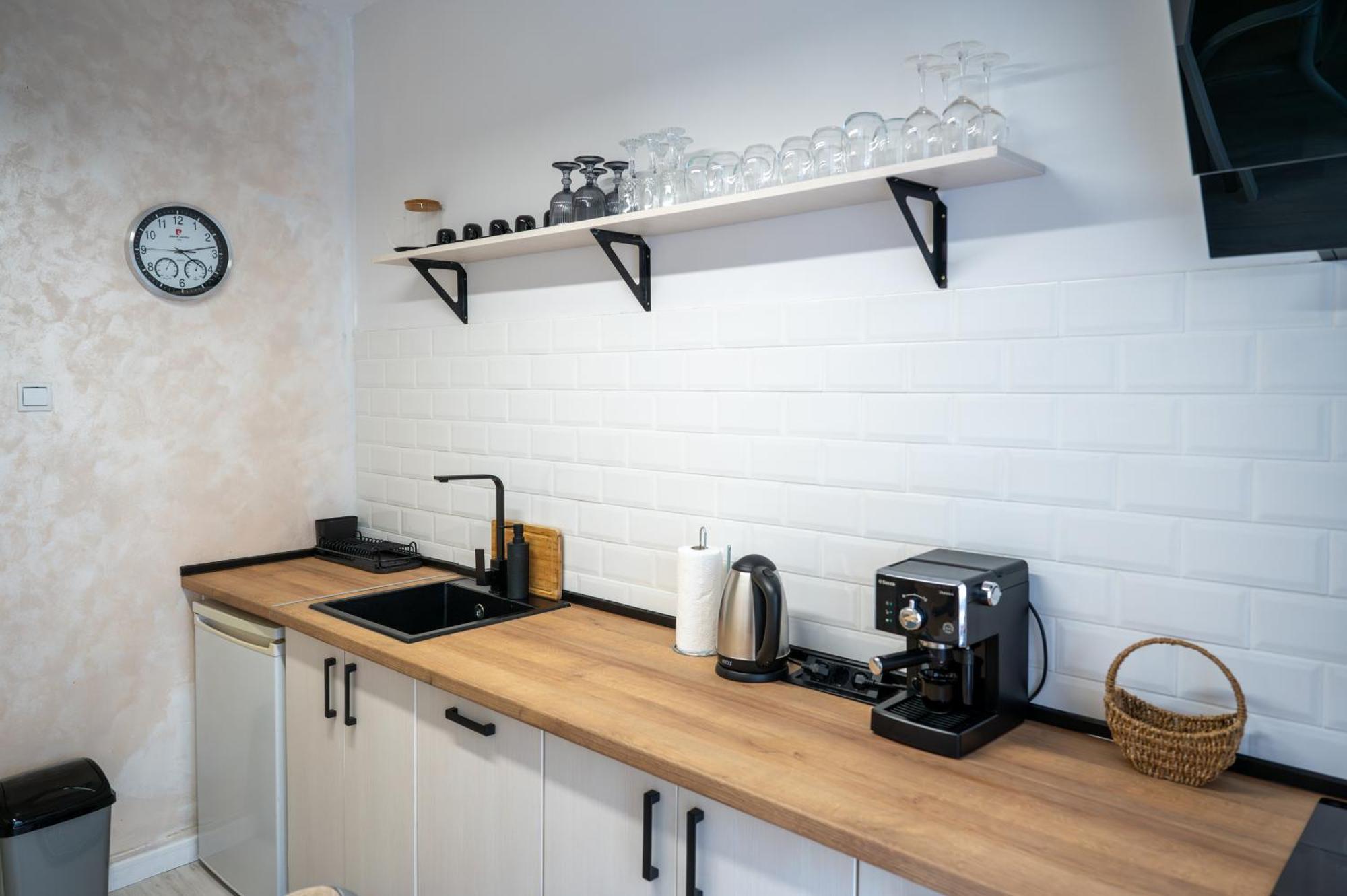 Apartament Beautiful Two-bedroom In City Center