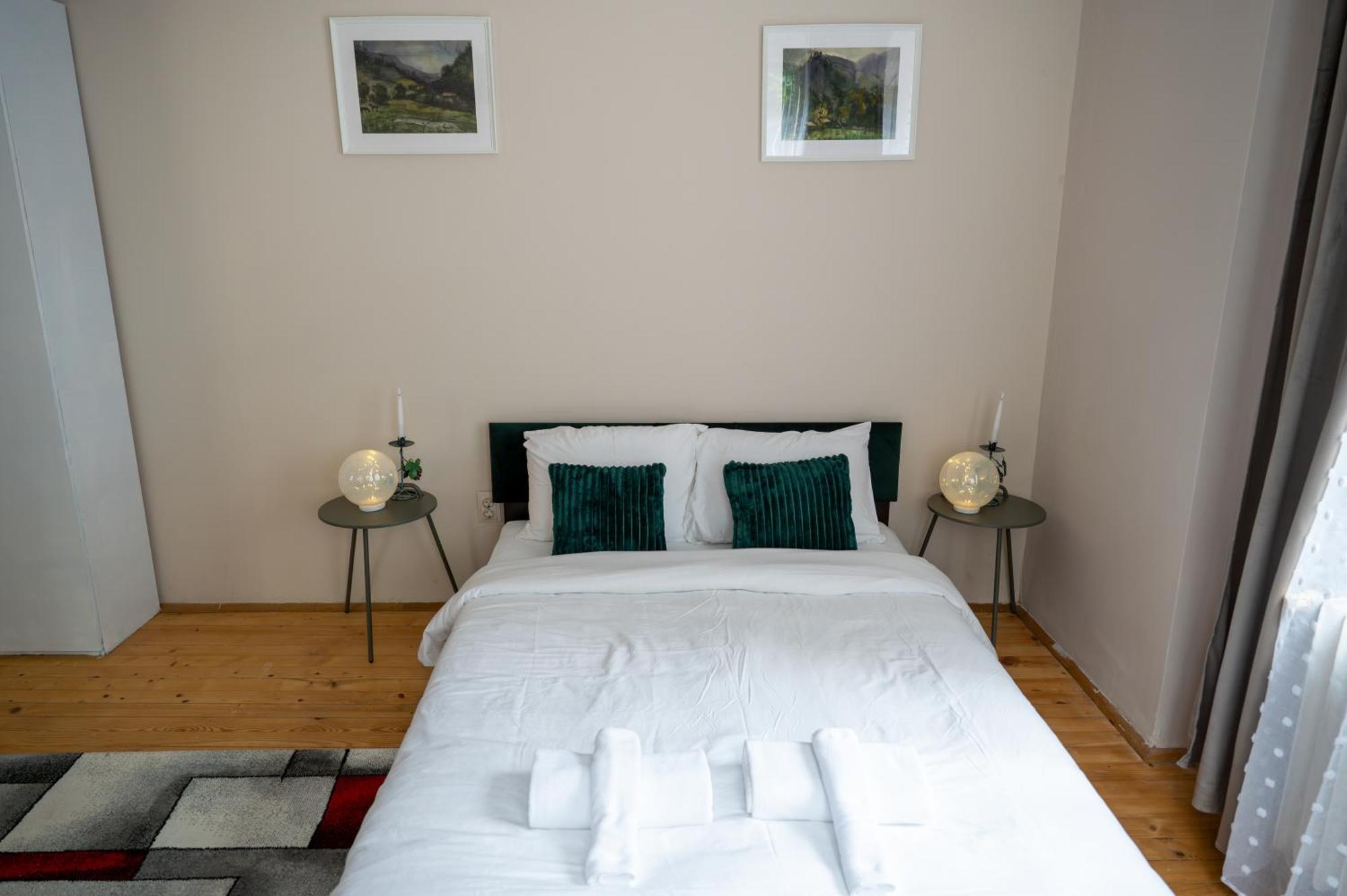 Apartment Beautiful Two-bedroom In City Center Sofia