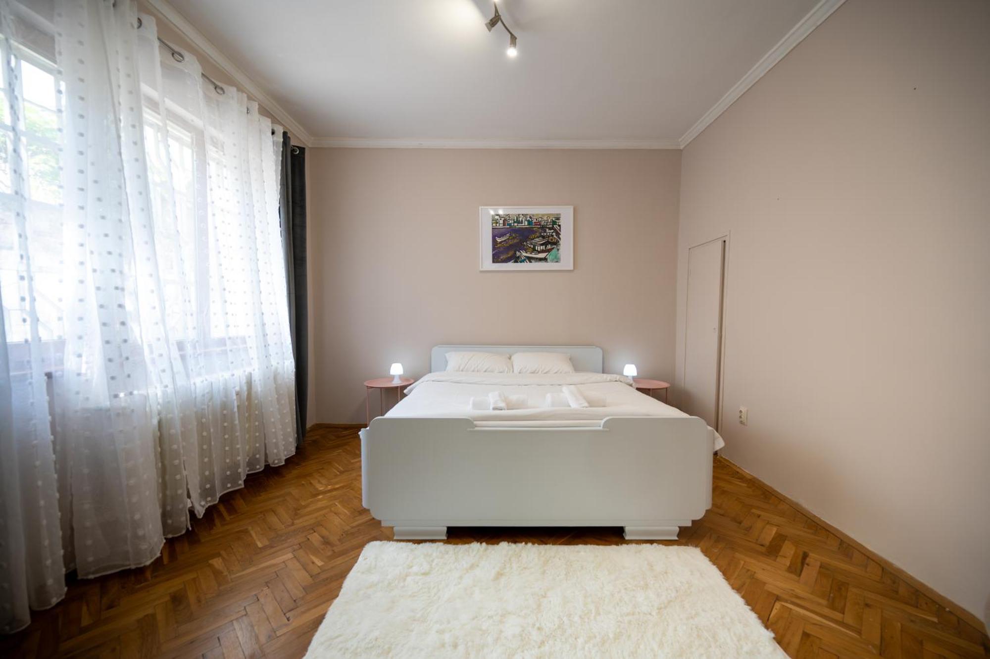 Beautiful Two-bedroom In City Center * Sofia